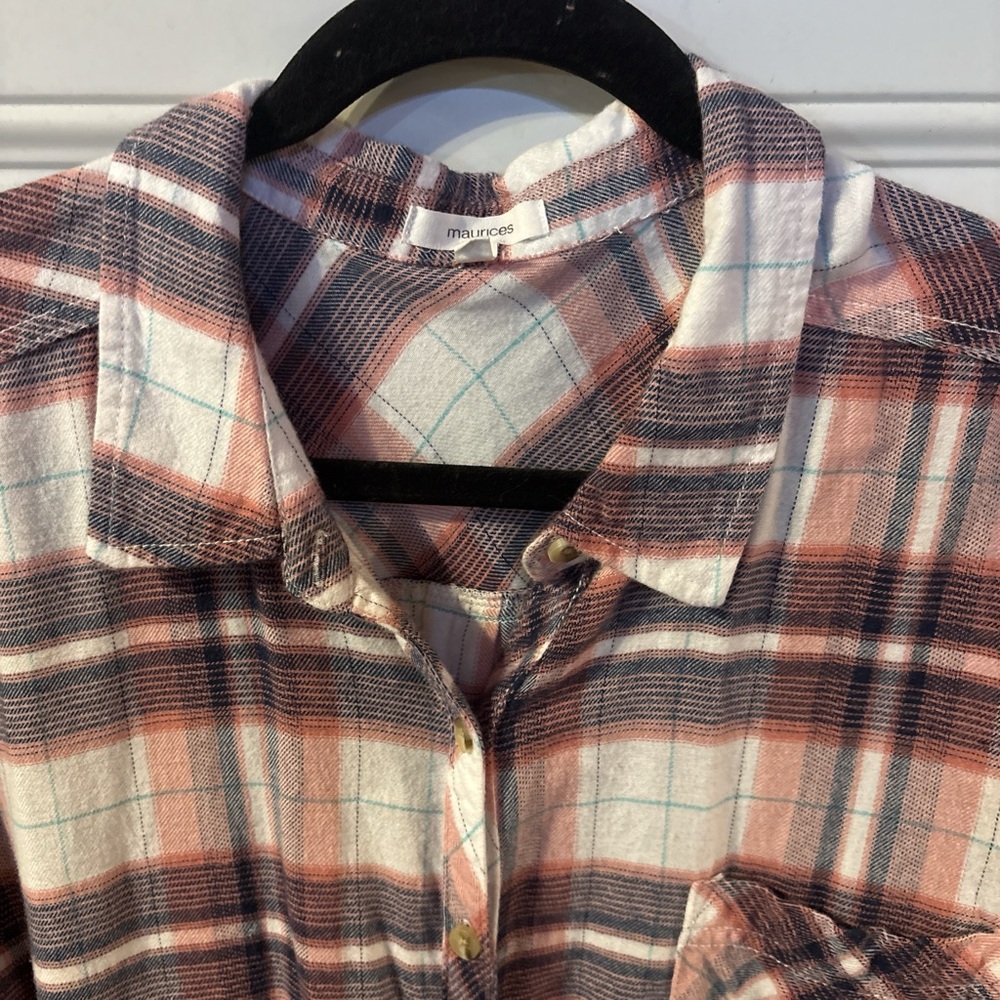 Maurices Plaid Button-Up Shirt Size XXLarge, Buttons down Front, 1 Pocket, - Picture 2 of 6